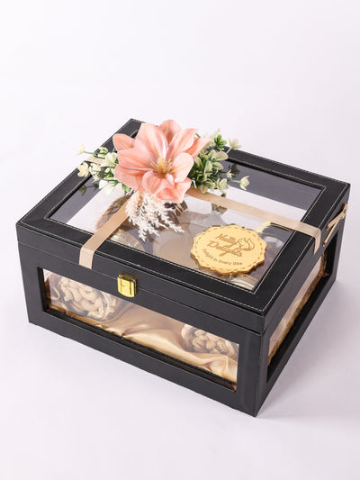 VINTAGE CHARM HAMPER