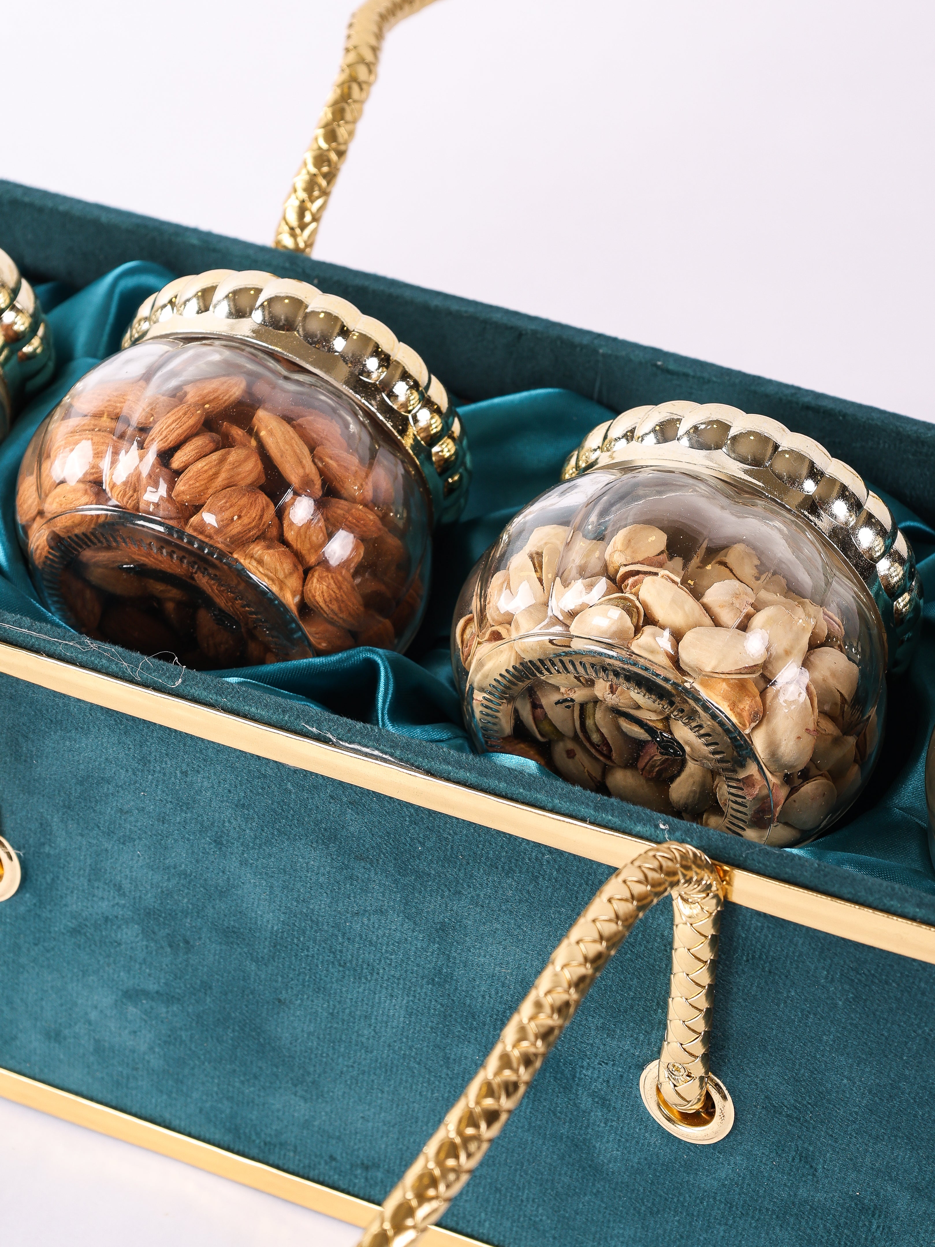 VELVET NUT BASKET